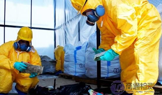 對抗固體顆粒物防護(hù)服